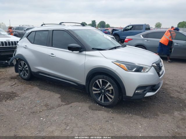 Nissan Kicks Sr Image 1