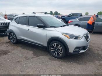  Salvage Nissan Kicks