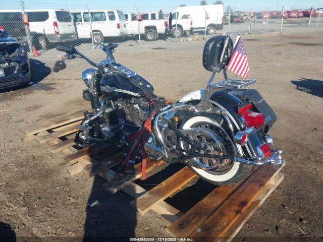 Harley-Davidson Flstc Image 9