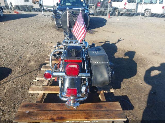 Harley-Davidson Flstc Image 12