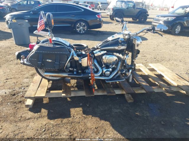 Harley-Davidson Flstc Image 10