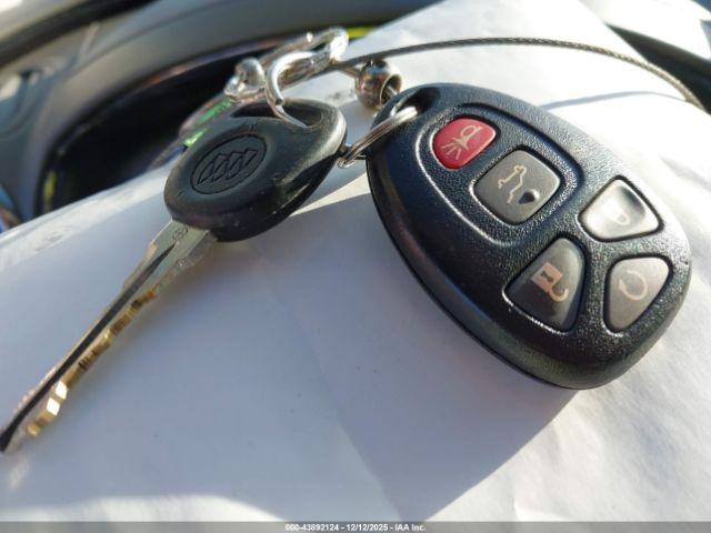 Buick Enclave Convenience Image 8