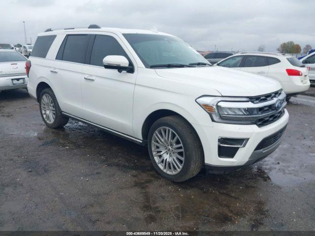  Salvage Ford Expedition