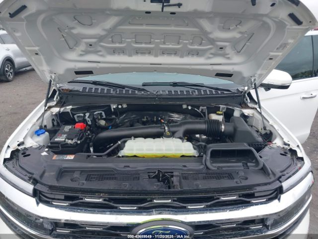 Ford Expedition Limited Image 17