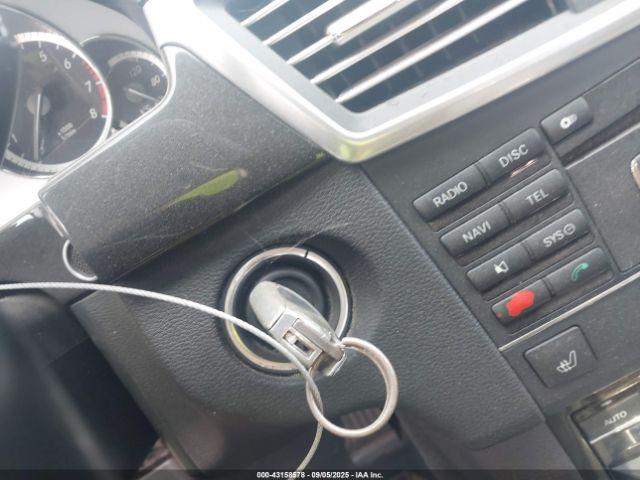 Mercedes-Benz E-Class Image 10