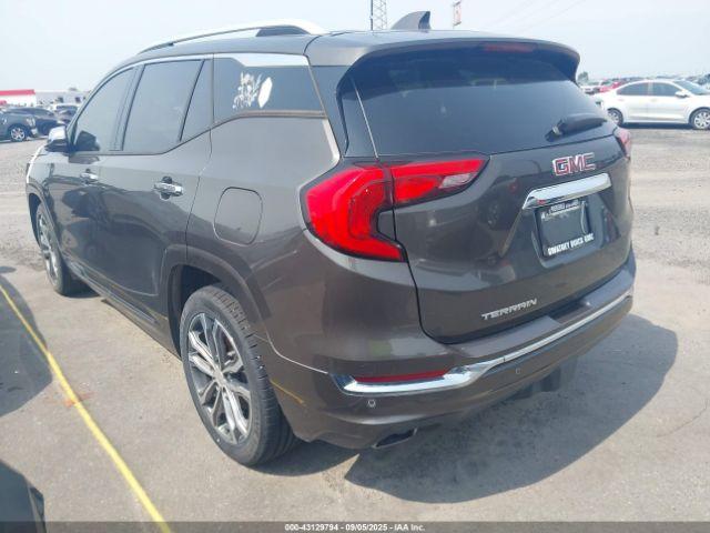 GMC Terrain Denali Image 3