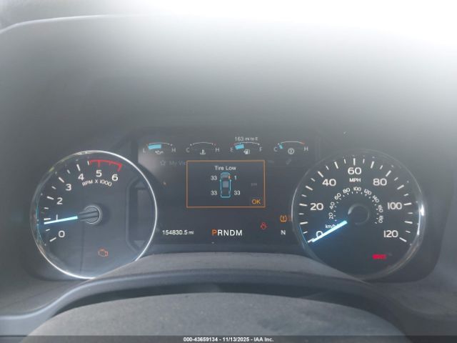 Ford F-150 Lariat Image 8