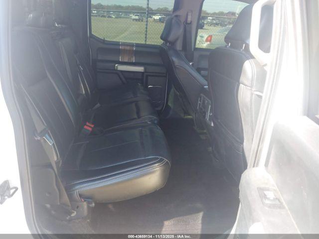 Ford F-150 Lariat Image 7