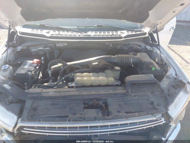 Ford F-150 Lariat Image 10