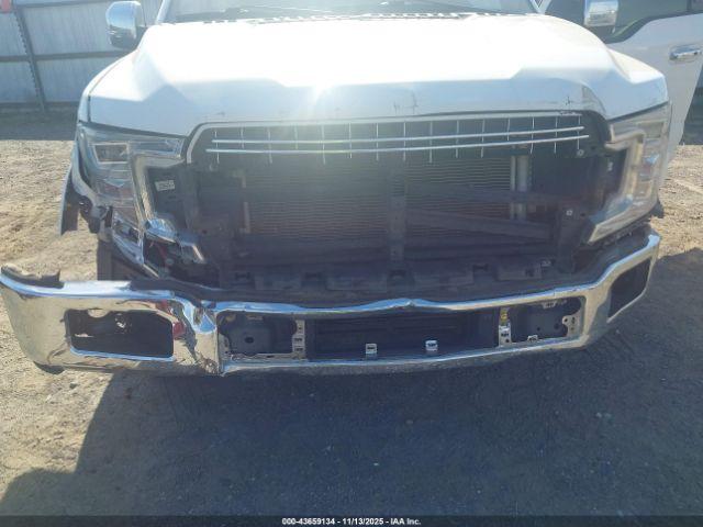 Ford F-150 Lariat Image 2