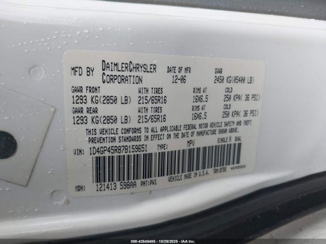 Dodge Caravan Sxt Image 2