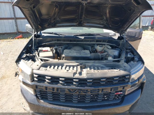 Chevrolet Silverado 1500 Custom Trail Boss Image 11