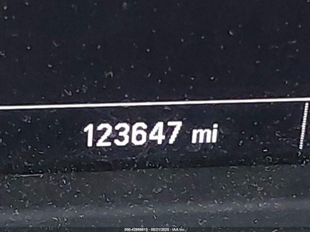 Chevrolet Silverado 1500 Custom Trail Boss Image 4