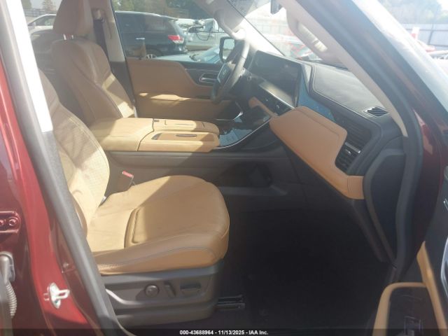 INFINITI Qx Luxe Image 4