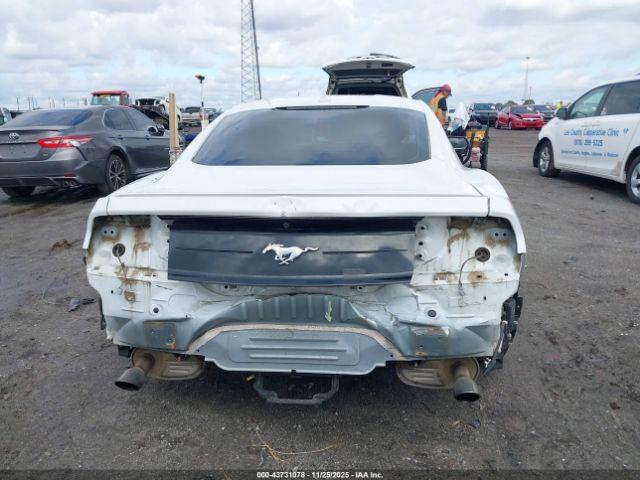 Ford Mustang Ecoboost Premium Fastback Image 2