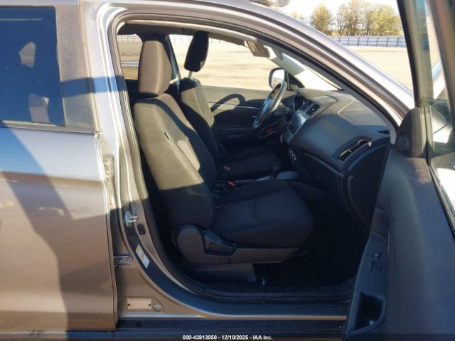 Mitsubishi Outlander 2.0 Le Image 10