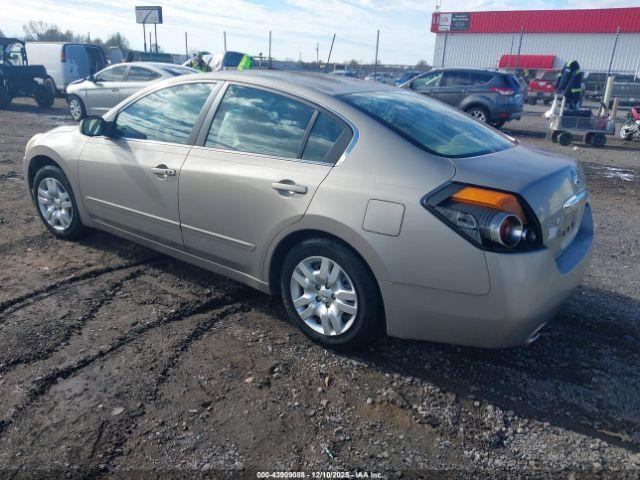 Nissan Altima 2.5 S Image 3