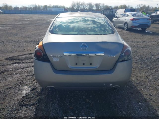 Nissan Altima 2.5 S Image 12