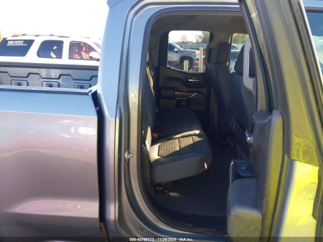 Chevrolet Silverado 1500 Rst Image 5