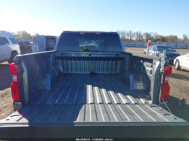 Chevrolet Silverado 1500 Rst Image 18