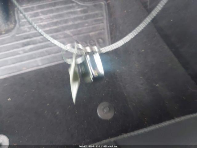 Jeep Renegade Trailhawk 4x4 Image 19