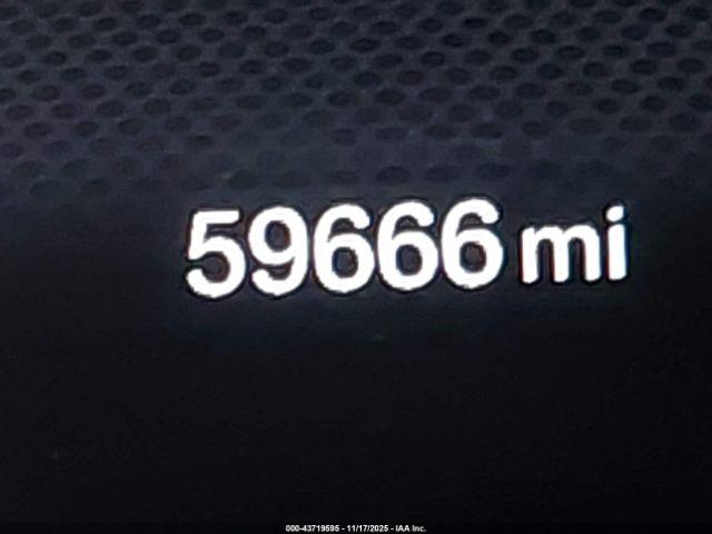 Jeep Renegade Trailhawk 4x4 Image 4