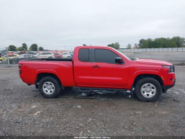 Nissan Frontier King Cab S 4x4 Image 14