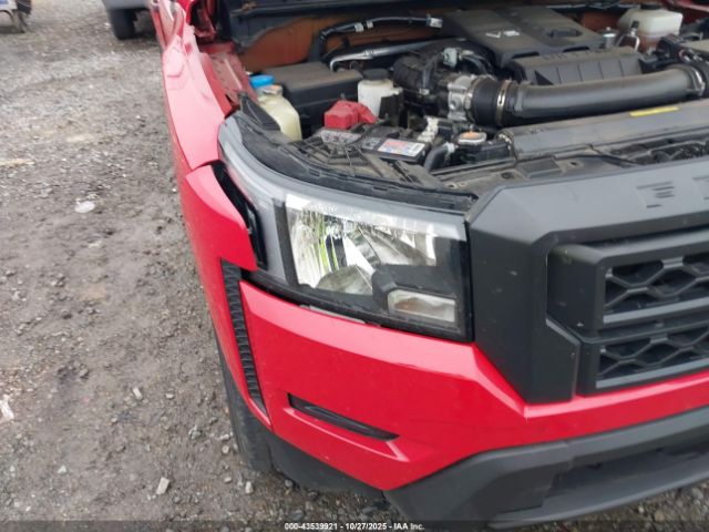 Nissan Frontier King Cab S 4x4 Image 17