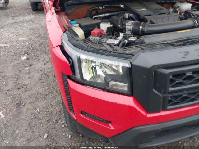 Nissan Frontier King Cab S 4x4 Image 17