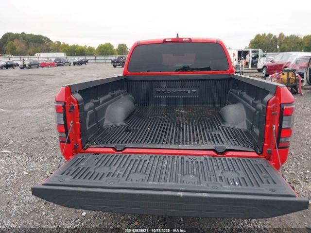 Nissan Frontier King Cab S 4x4 Image 2