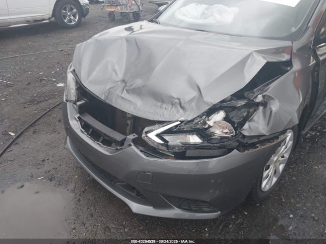 Nissan Sentra S Image 4