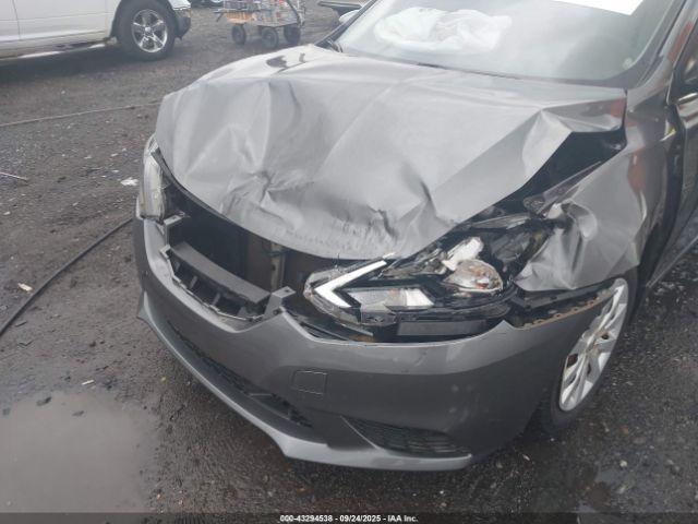 Nissan Sentra S Image 4