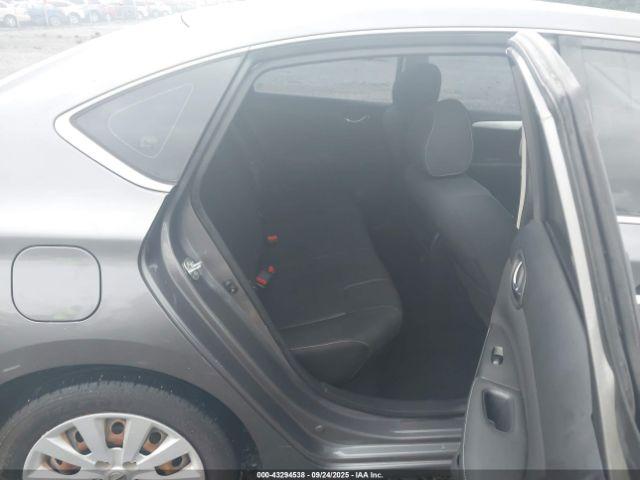 Nissan Sentra S Image 15