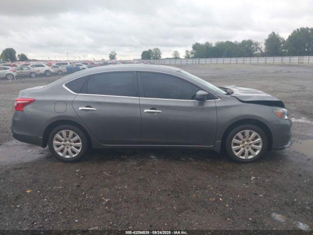 Nissan Sentra S Image 11