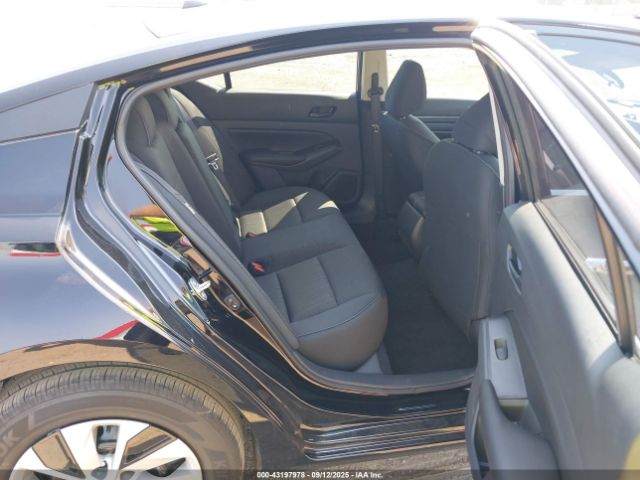 Nissan Altima S Fwd Image 10