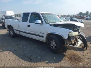  Salvage Chevrolet Silverado 1500