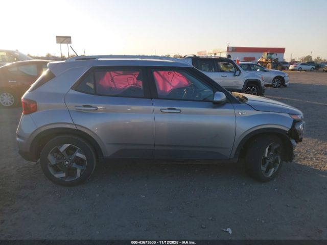 Hyundai VENUE Sel Image 17