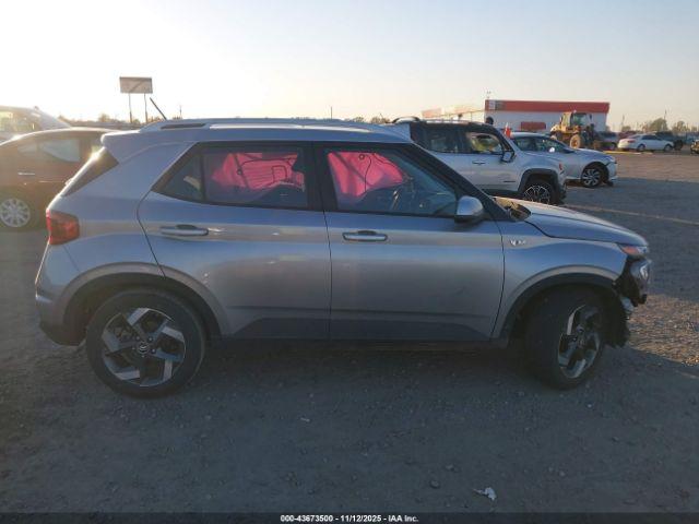 Hyundai VENUE Sel Image 17