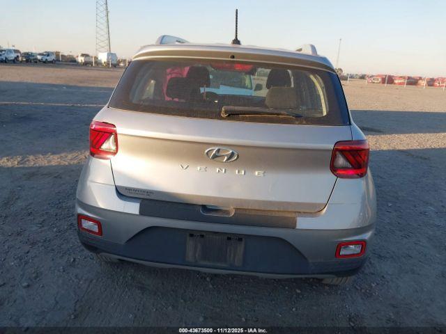 Hyundai VENUE Sel Image 2