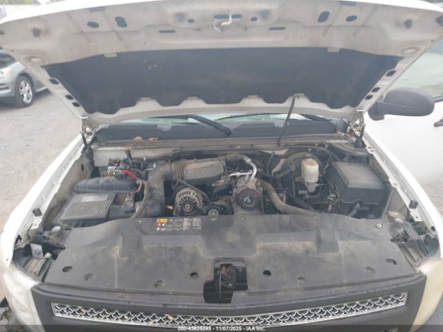 Chevrolet Silverado 1500 Work Truck Image 5