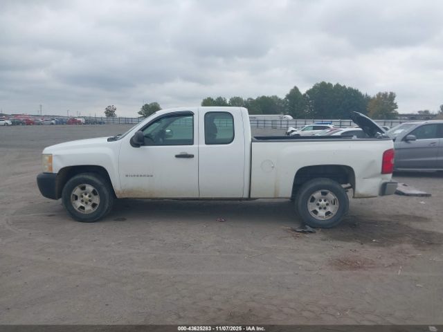 Chevrolet Silverado 1500 Work Truck Image 16