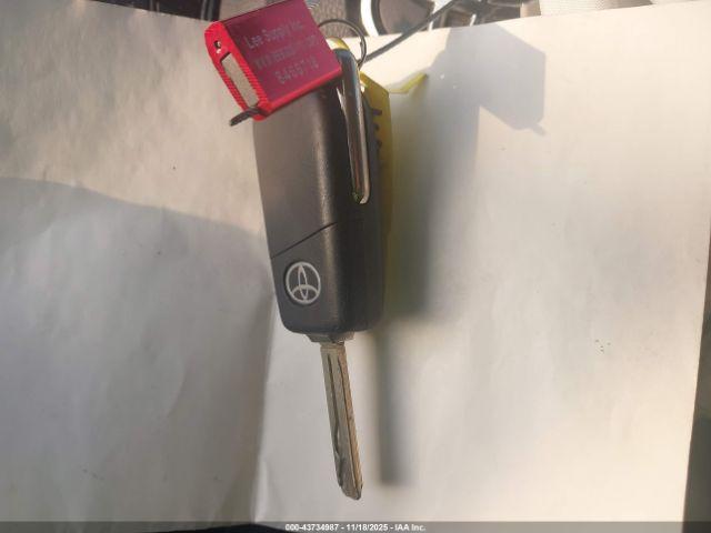 Toyota RAV4 Le Image 13