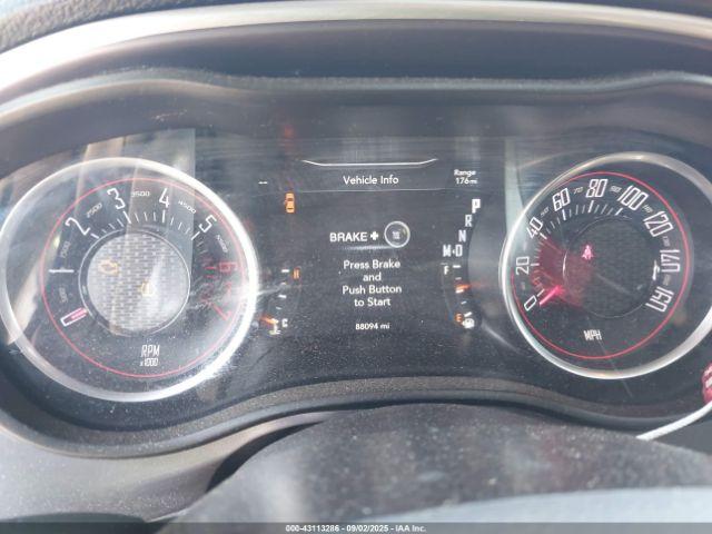 Dodge Challenger Image 7