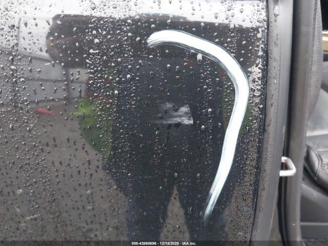 Land Rover Range Rover 5.0l V8 Supercharged Image 2