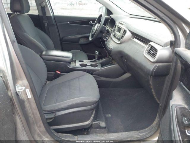 Kia Sorento 2.4l L Image 4