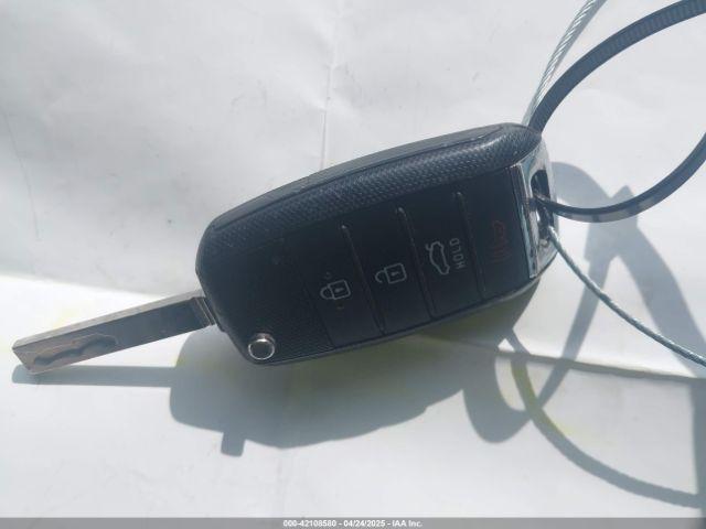 Kia Optima Lx Image 6