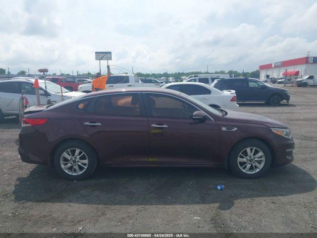 Kia Optima Lx Image 9