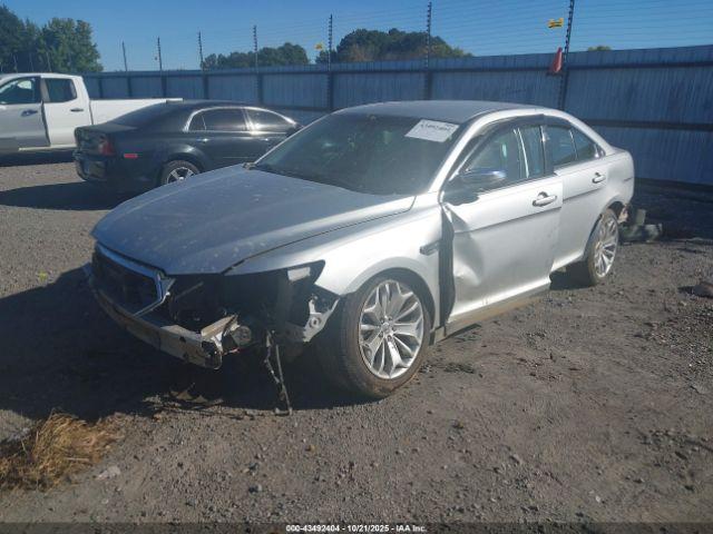 Ford Taurus Limited Image 3