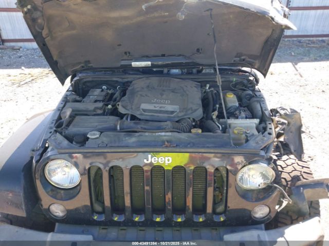 Jeep Wrangler Sahara Image 13