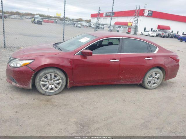 Nissan Altima 2.5 S Image 15